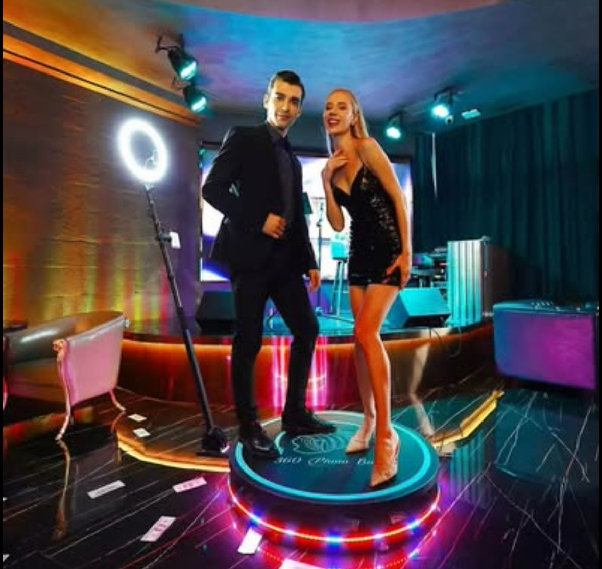 360 spinning Photo Booth
